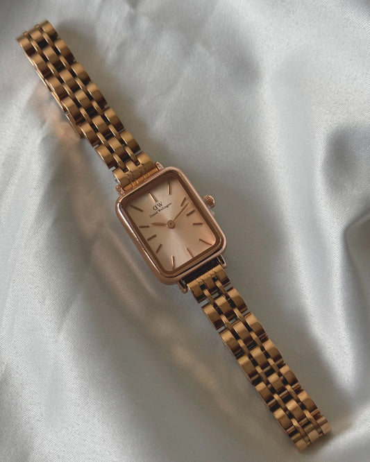 DW Quadro (Analog Watch)